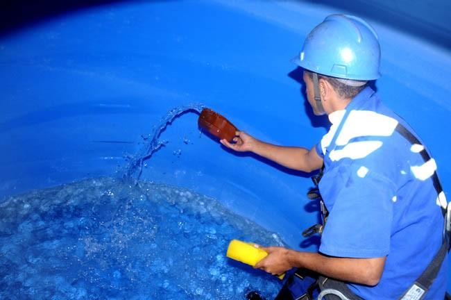 Limpeza de caixa dágua